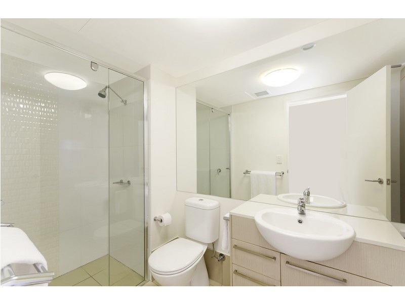 13/3 Kingsway Place, Townsville City QLD 4810