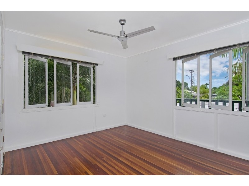 19 Choonda Street, Cranbrook QLD 4814