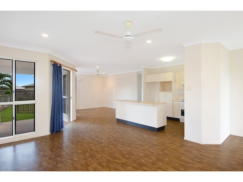 11 Kinnardy Street, Burdell QLD 4818