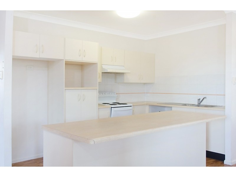 11 Kinnardy Street, Burdell QLD 4818