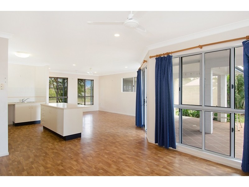 11 Kinnardy Street, Burdell QLD 4818