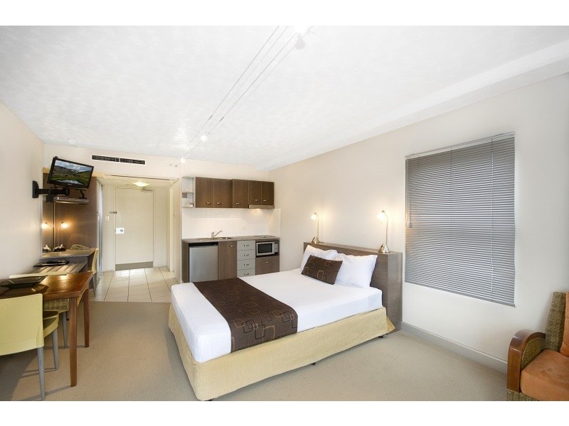 21/63-64 The Strand, North Ward QLD 4810