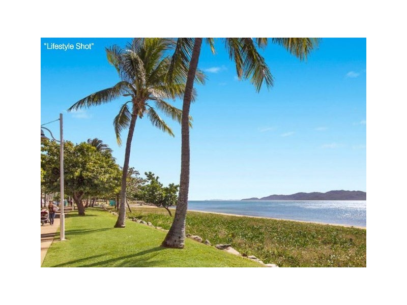 2/63 The Strand, North Ward QLD 4810