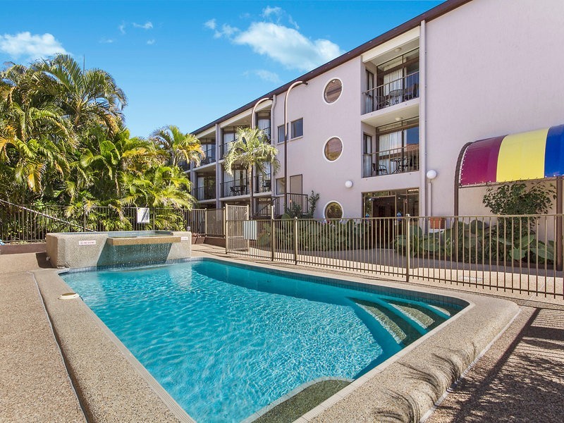 2/63 The Strand, North Ward QLD 4810