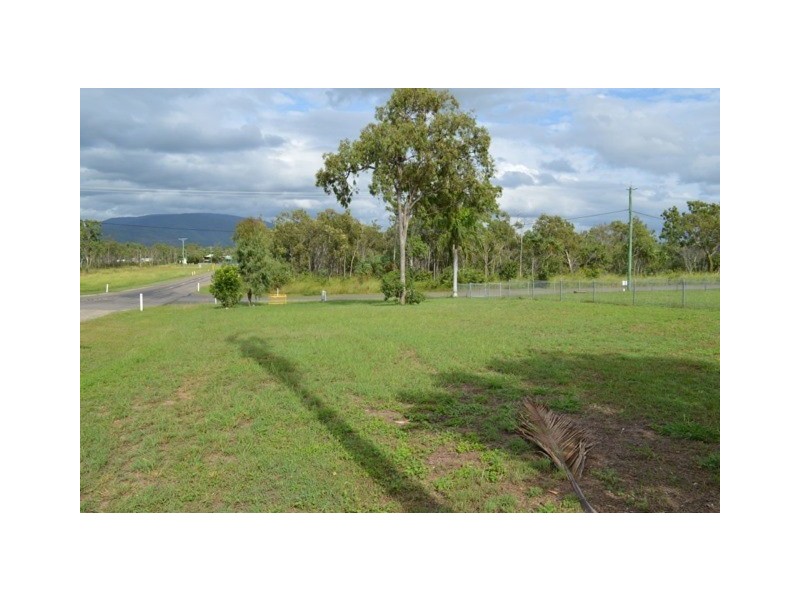 24 Marlin Street, Balgal Beach QLD 4816
