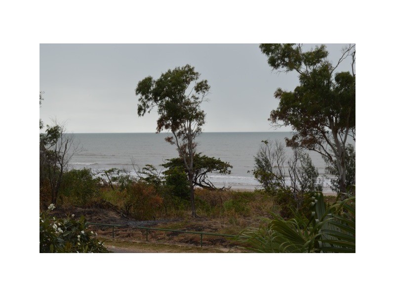 23 The Esplanade, Balgal Beach QLD 4816
