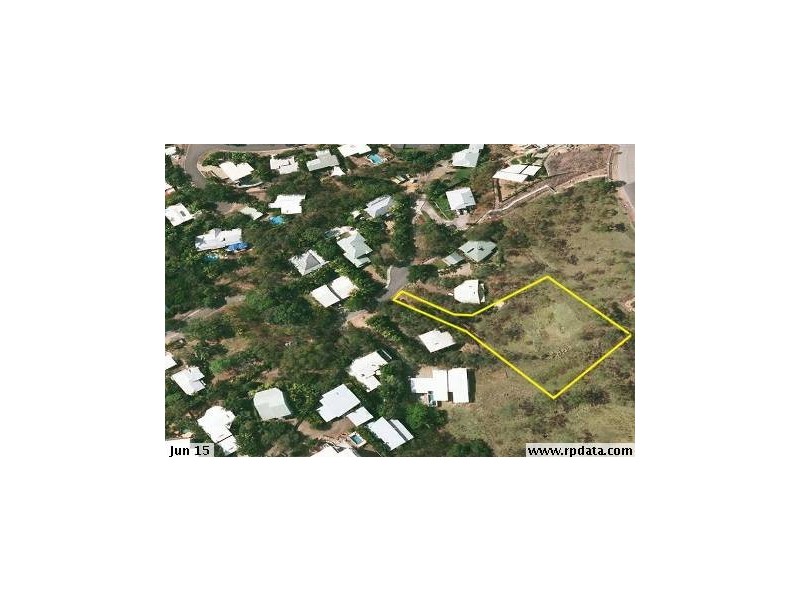 9 Woodlands Court, Castle Hill QLD 4810