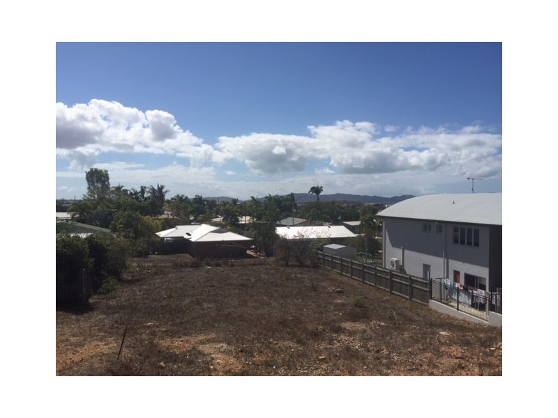 13 Glasgow Avenue, Mount Louisa QLD 4814