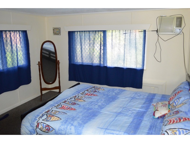 45 Esplanade, Balgal Beach QLD 4816