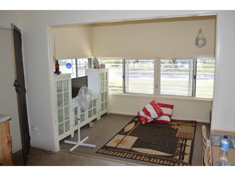 45 Esplanade, Balgal Beach QLD 4816