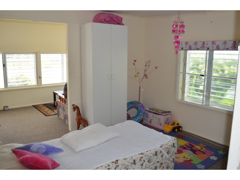 45 Esplanade, Balgal Beach QLD 4816