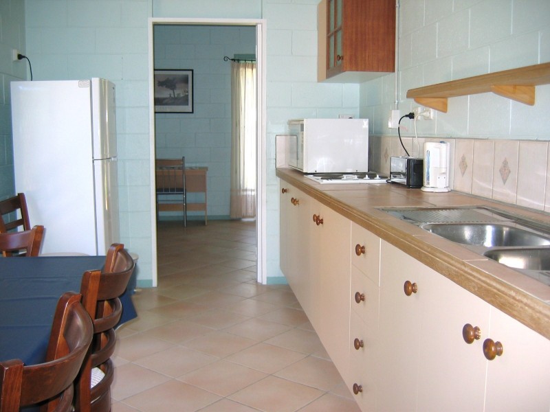 17 The Grove, Nelly Bay QLD 4819