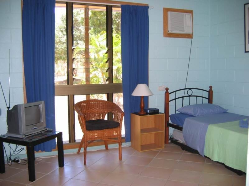 17 The Grove, Nelly Bay QLD 4819