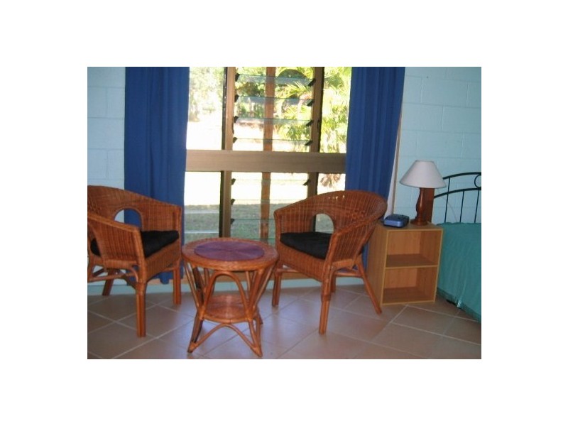 17 The Grove, Nelly Bay QLD 4819