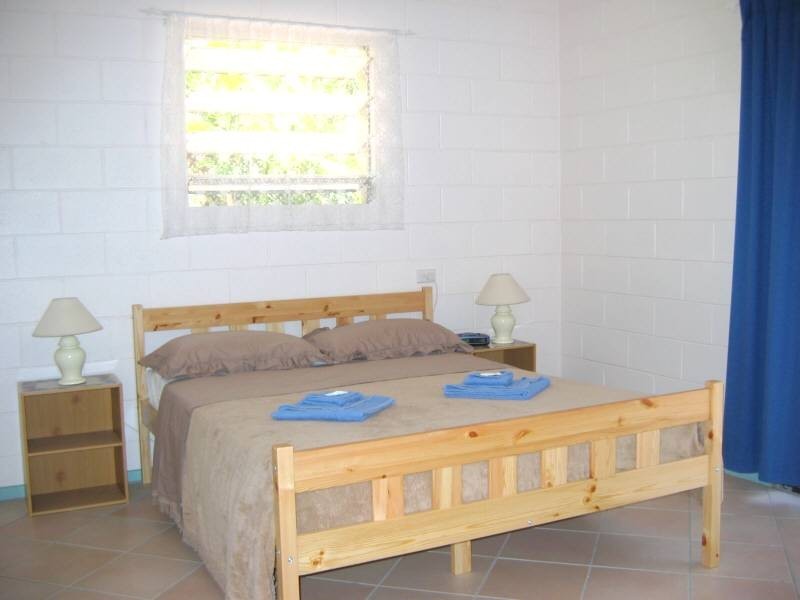 17 The Grove, Nelly Bay QLD 4819