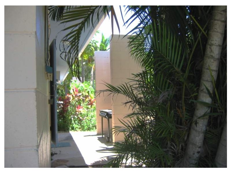 17 The Grove, Nelly Bay QLD 4819