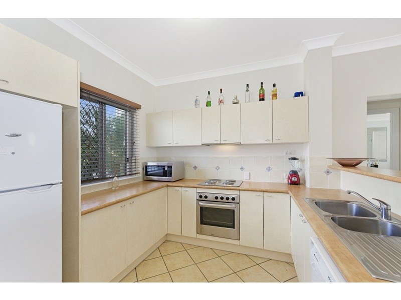 10/24-28 Martinez Avenue, West End QLD 4810