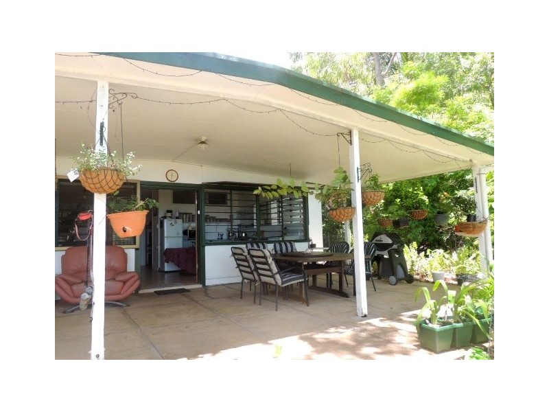 10 Henry Lawson Street, Horseshoe Bay QLD 4819