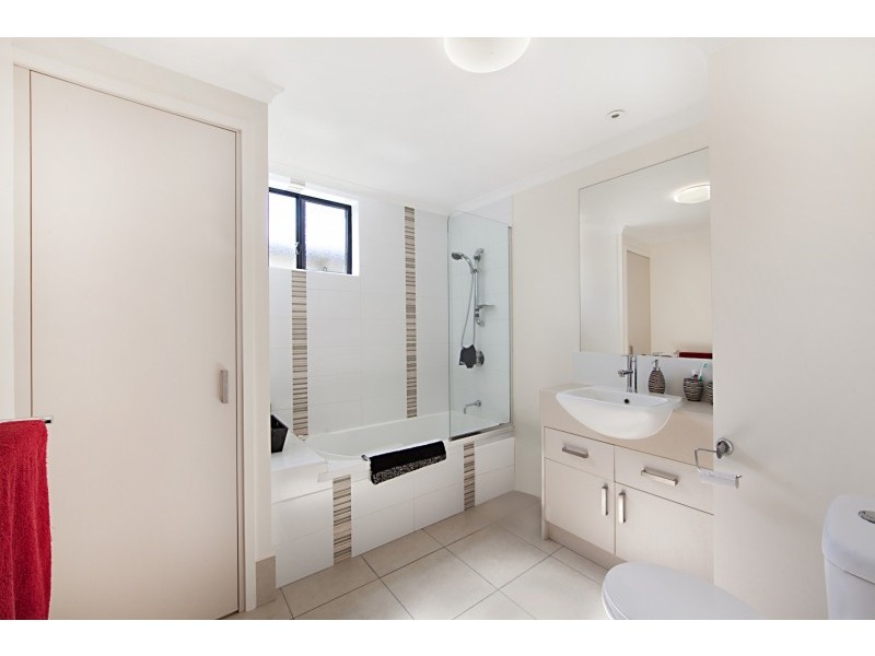 61/6-24 Henry Street, West End QLD 4810