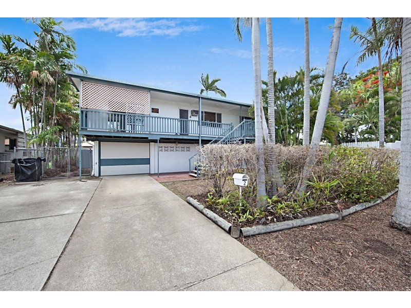 2 Bokirana Crescent, Kirwan QLD 4817