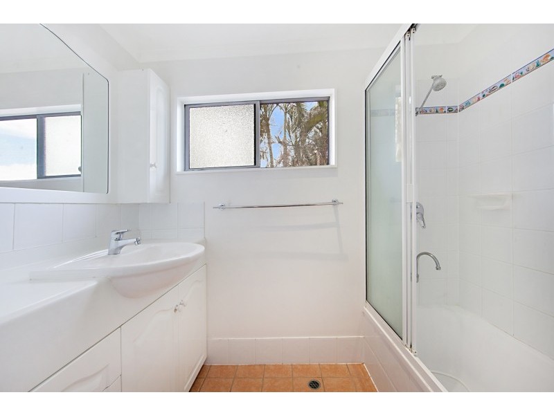 2 Bokirana Crescent, Kirwan QLD 4817