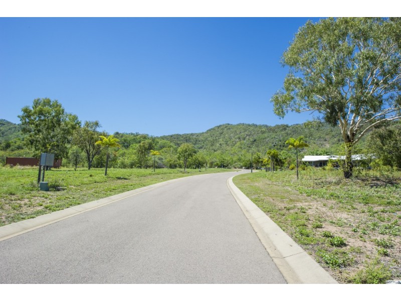 1-2 Dolphin Court, Horseshoe Bay QLD 4819