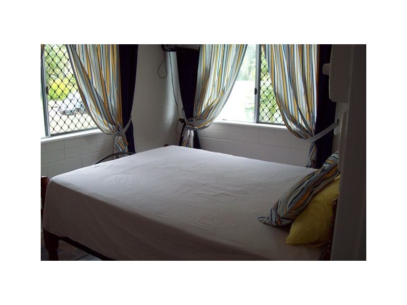 12 Sextant Drive, Nelly Bay QLD 4819