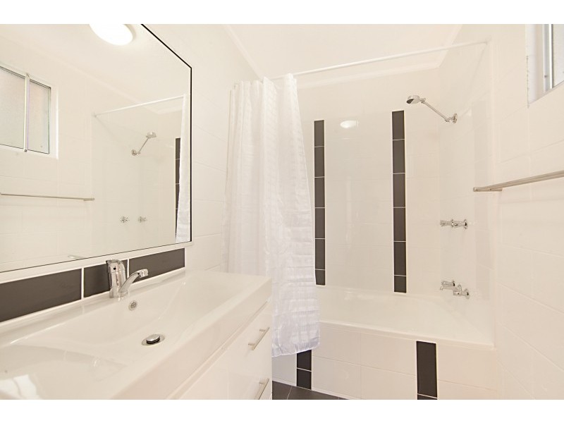 2/7 Seventh Street, Railway Estate QLD 4810