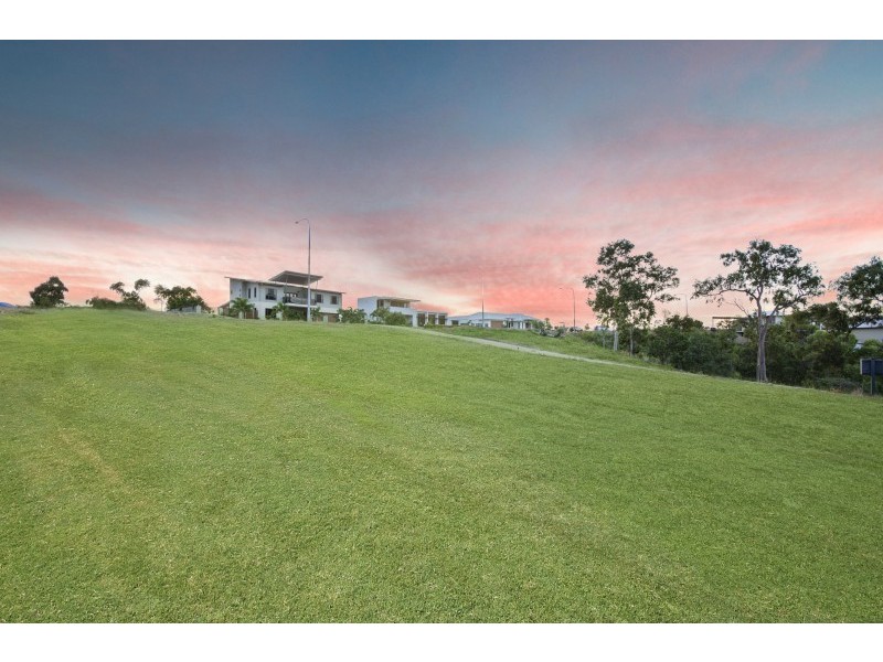 56 Goicoechea Drive, Bushland Beach QLD 4818