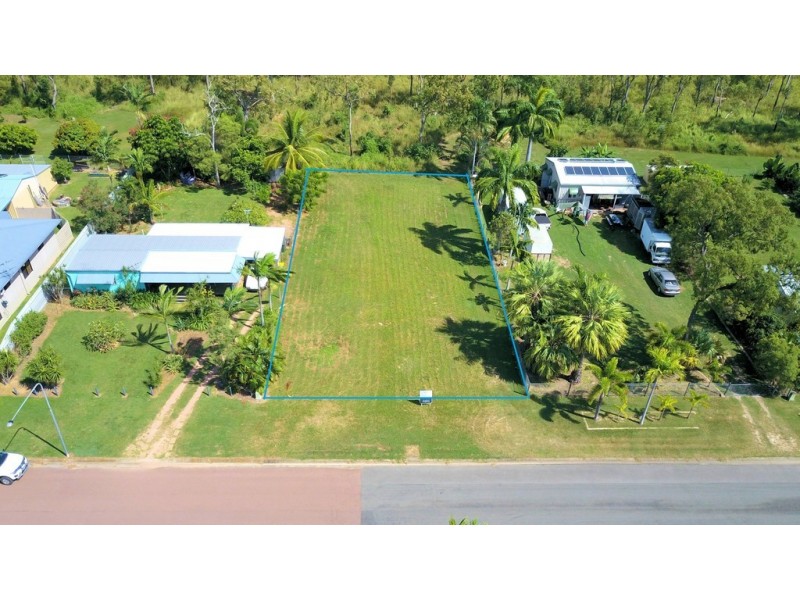 17 Borton Street, Balgal Beach QLD 4816
