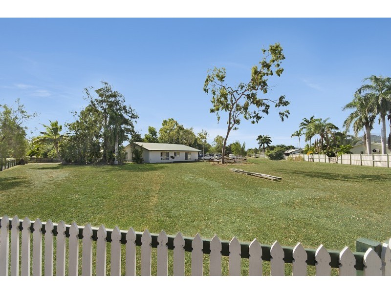 1 Arab Court, Kelso QLD 4815