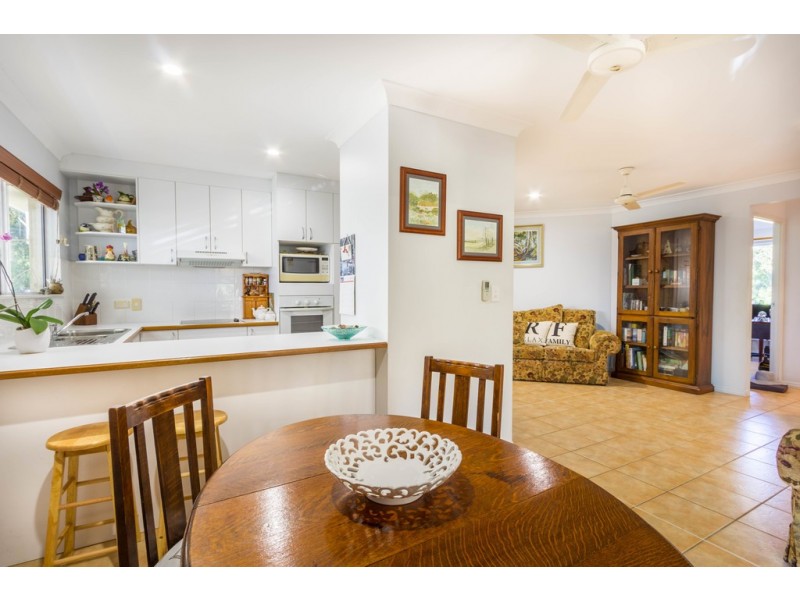 7 Madelaine Drive, Balgal Beach QLD 4816