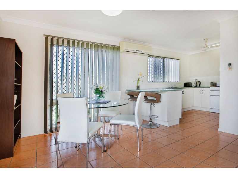 18 Tuffley Street, West End QLD 4810