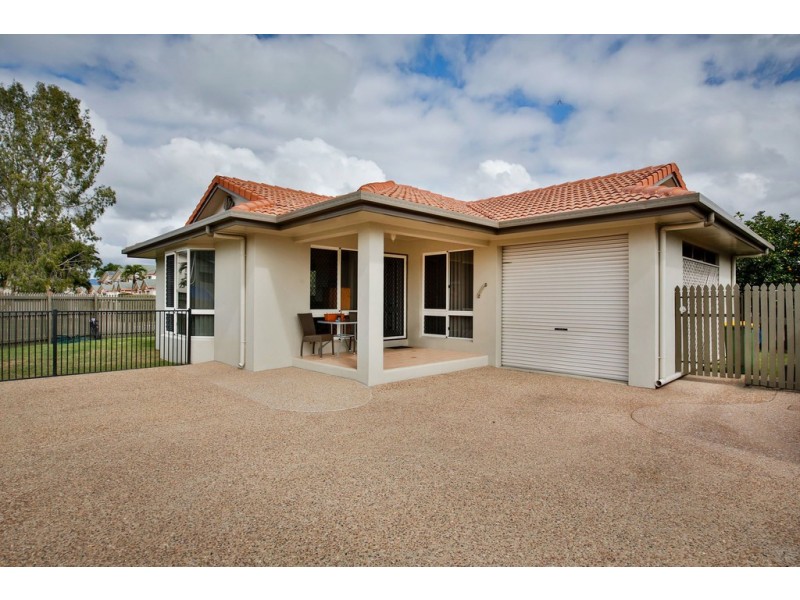 18 Tuffley Street, West End QLD 4810