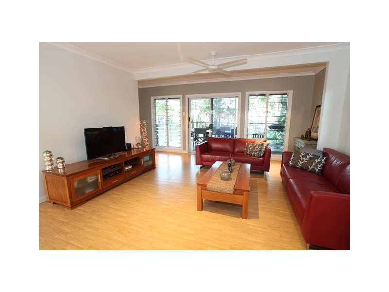 6 The Vines Court, Balgal Beach QLD 4816