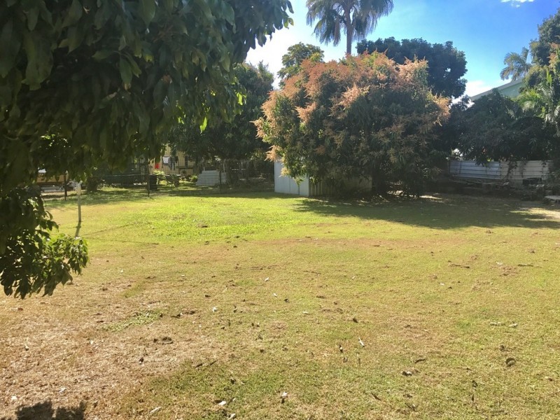 4 Fanning Court, Balgal Beach QLD 4816