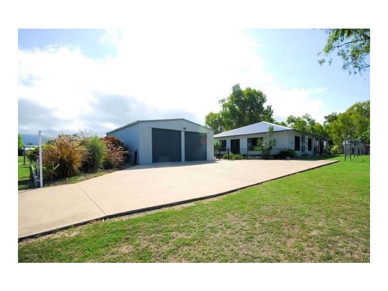 3 Augusta Drive, Balgal Beach QLD 4816