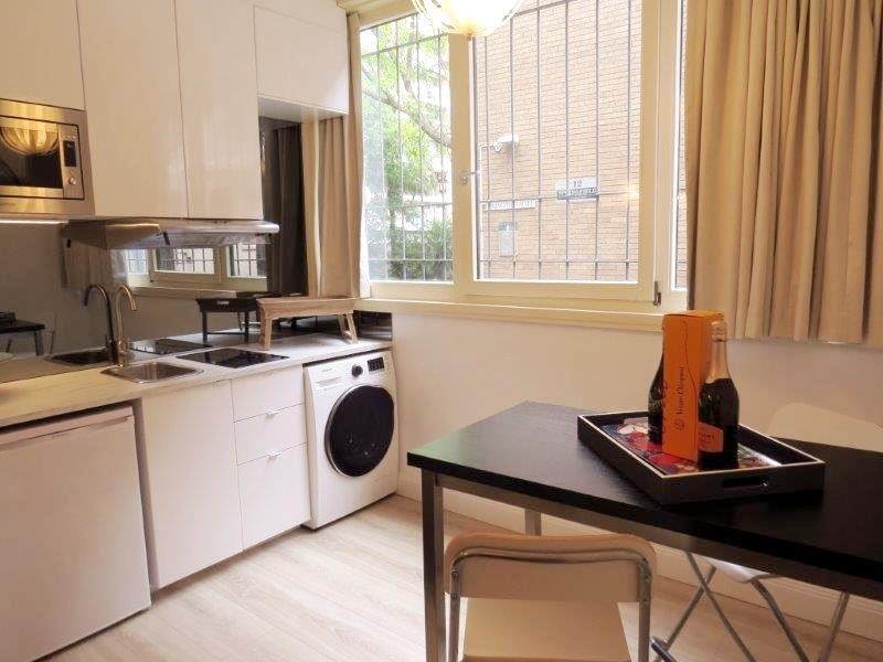 2/18 Springfield Avenue, Potts Point NSW 2011