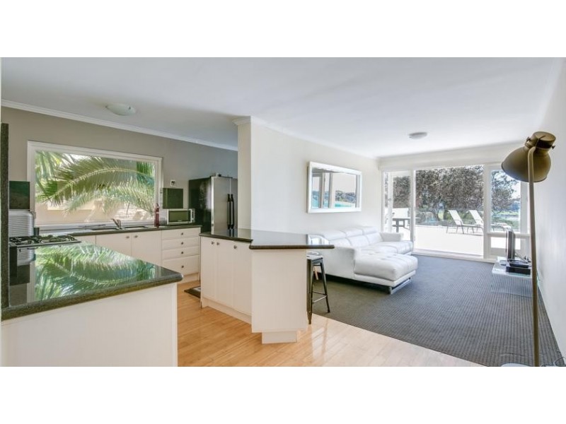 3/58 Fletcher Street, Tamarama NSW 2026