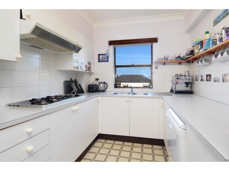 9/4-8 Edgecumbe Avenue, Coogee NSW 2034