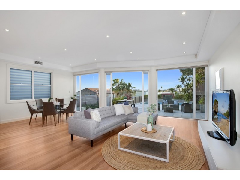 37 Edgecliffe Avenue, South Coogee NSW 2034