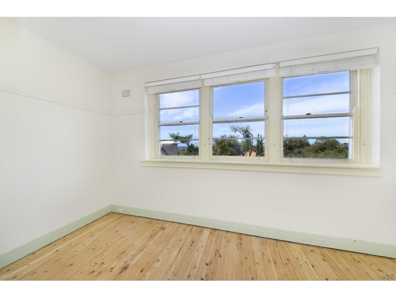 2/22 Moore Street, Bondi NSW 2026