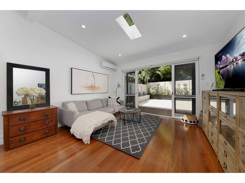 8 Tunbridge Street, Mascot NSW 2020