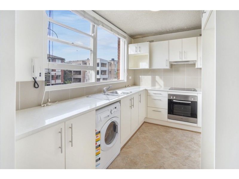 15/11A Byron Street, Coogee NSW 2034