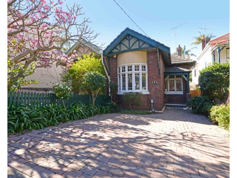 104 Newland Street, Bondi Junction NSW 2022