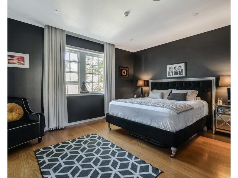 3/2 Gladswood Gardens, Double Bay NSW 2028