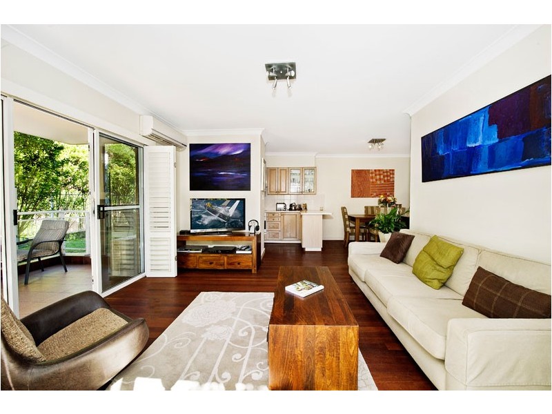 2/15 Macpherson St, Waverley NSW 2024