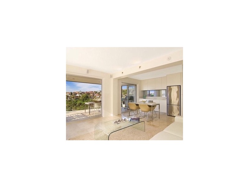 4/23 Carlisle Street, Tamarama NSW 2026