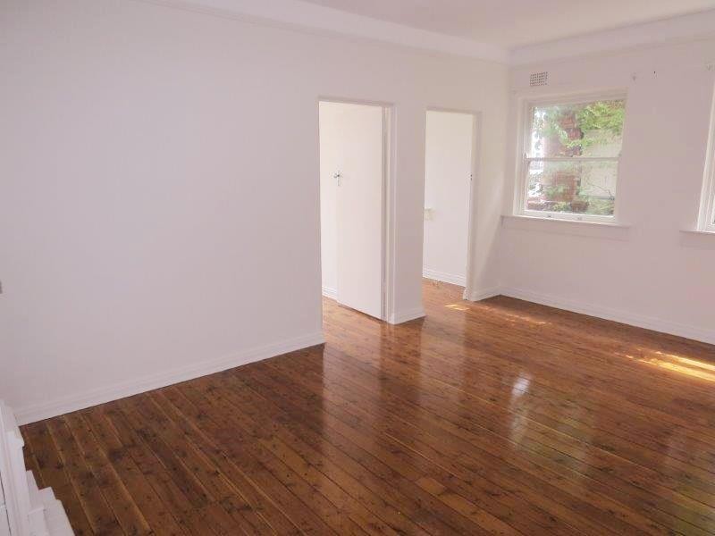 2/121 Old South Head Road, Bondi Junction NSW 2022