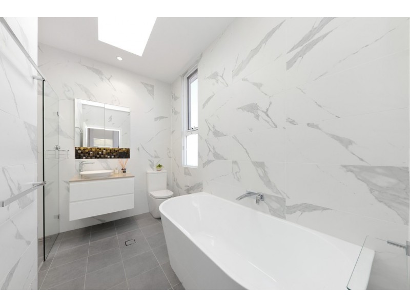 24 Middlemiss Street, Mascot NSW 2020